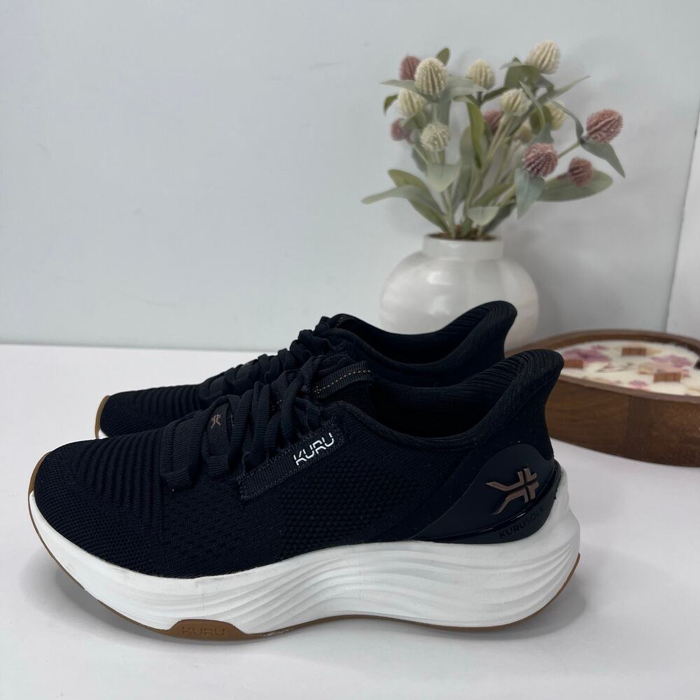 Kuru Atom 2 Walking Comfort Sneaker Jet Black/White Women 6.5 Wide Tried On